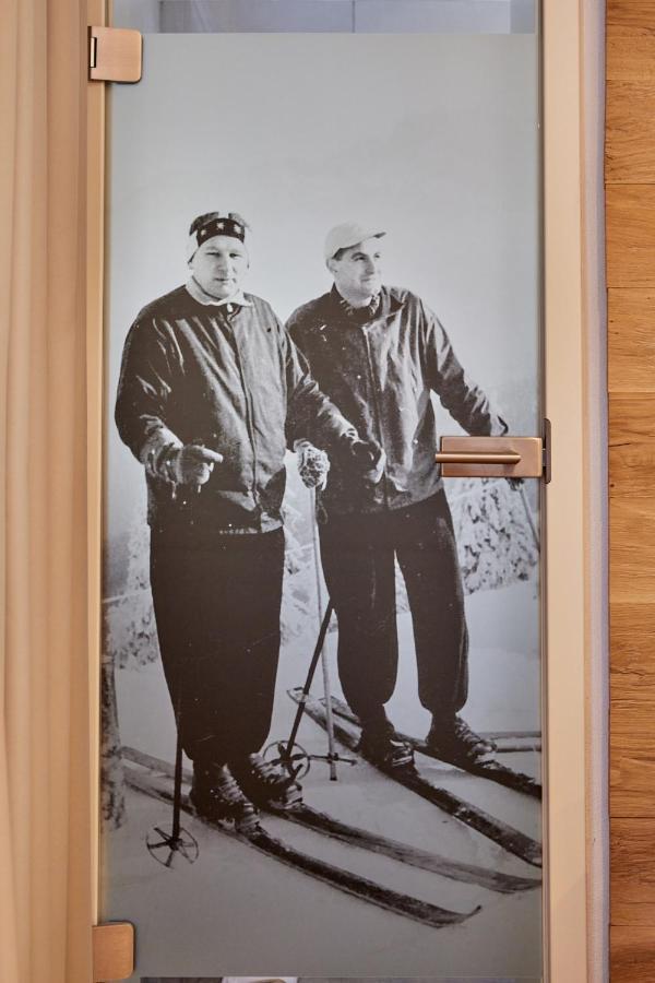 Gaestehaus Angela Garmisch-Partenkirchen Bagian luar foto